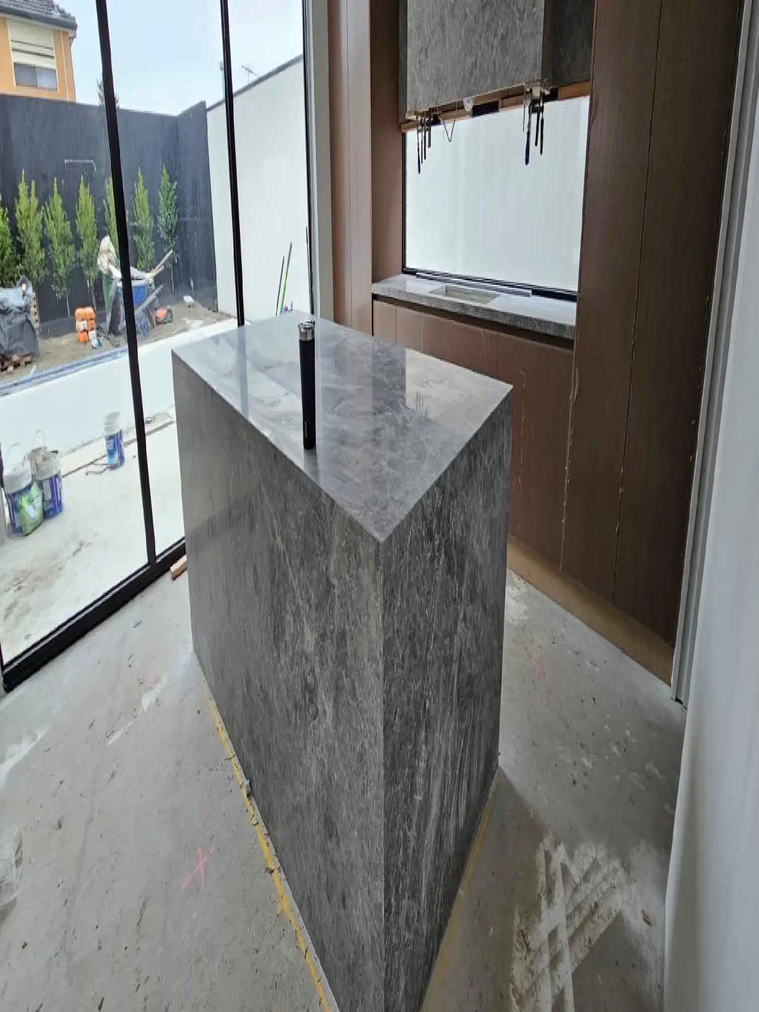 Tundra Black