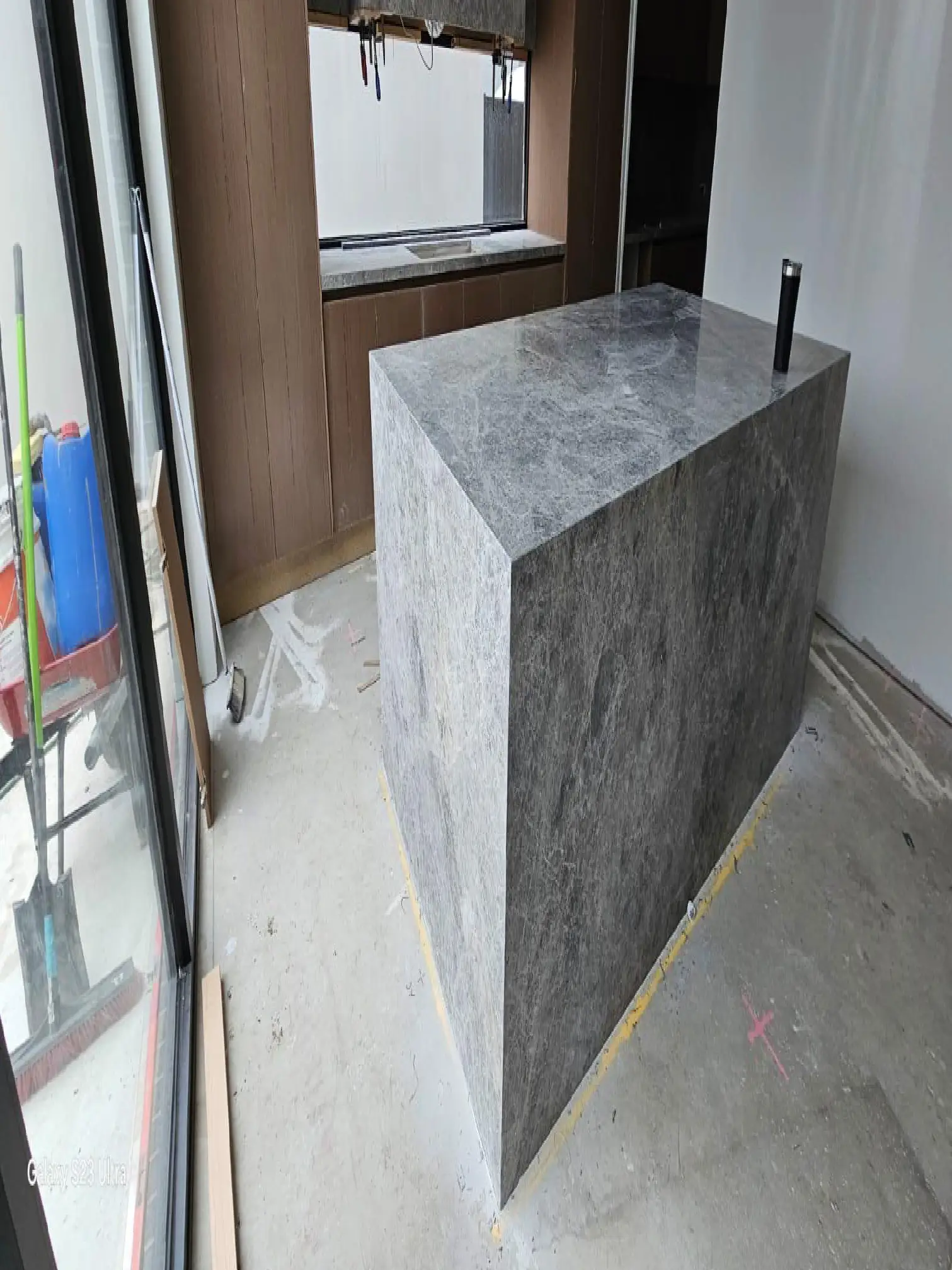 Tundra Black